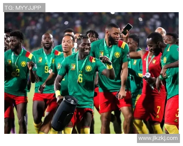 喀麦隆与辽宁热身赛精彩对决展现足球魅力与团队精神 喀麦隆与辽宁热身赛精彩对决展现足球魅力与团队精神